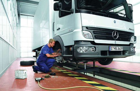 Mercedes-Benz Complete - das vollumfängliche Wartungs- und Garantie-Paket mit allen wichtigen Dienstleistungen bei der RKG Nutzfahrzeuge