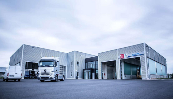 Unser Autohaus für Mercedes-Benz Vans & LKW inklusive moderner Service-Werkstatt - die RKG TruckService in Bornheim nahe der A 555